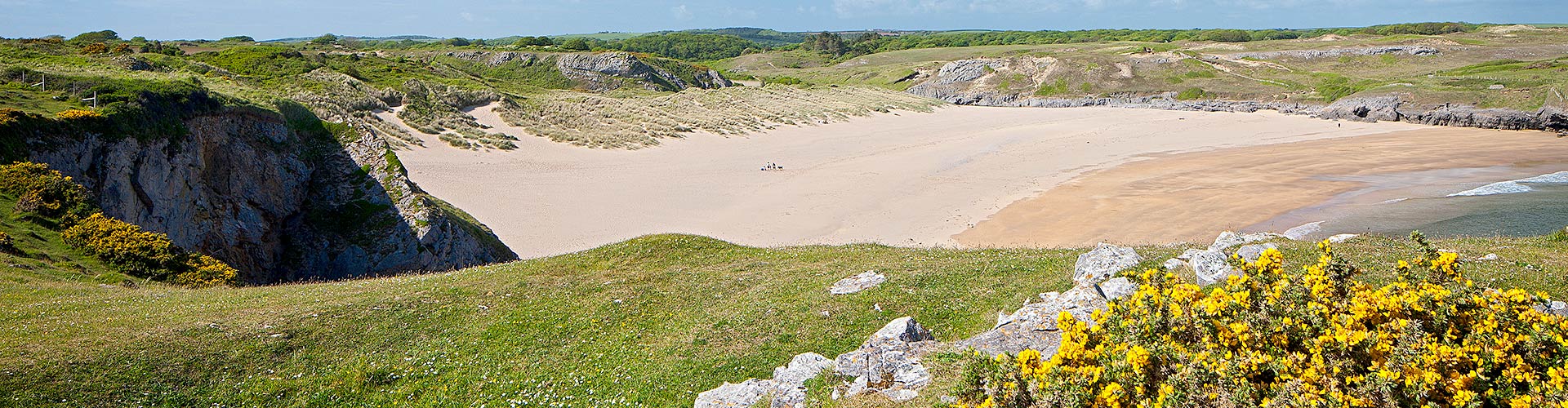 Broadhaven beach on the Wales Coastal Path