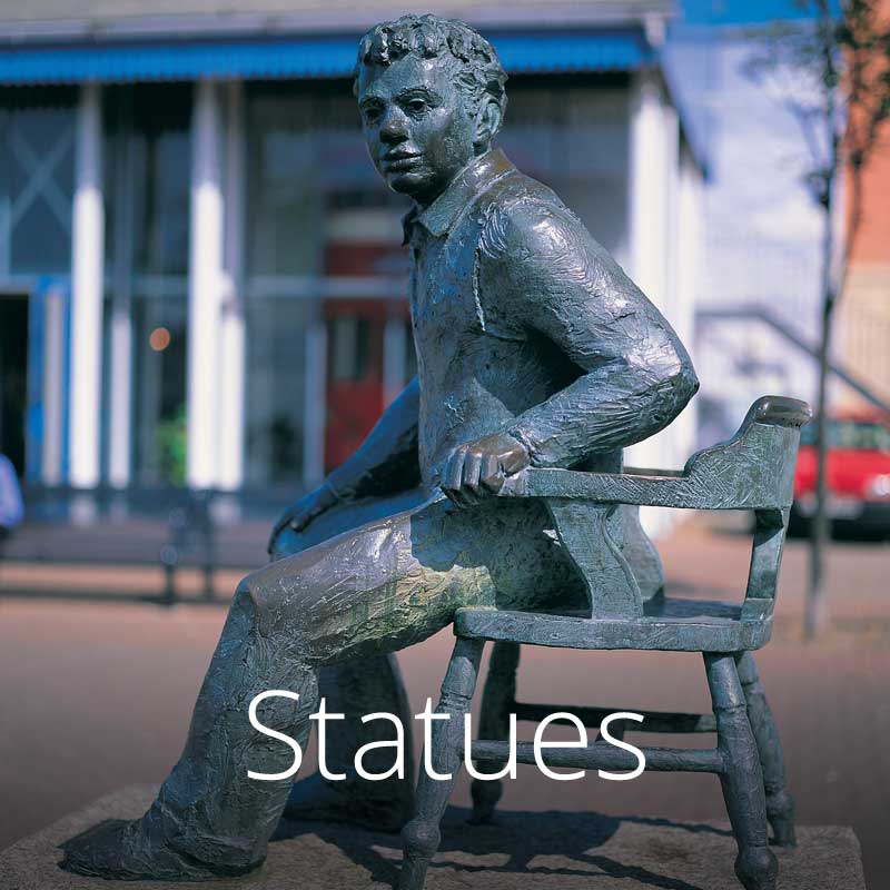Life-size bronze statue of the Welsh poet, Dylan Thomas