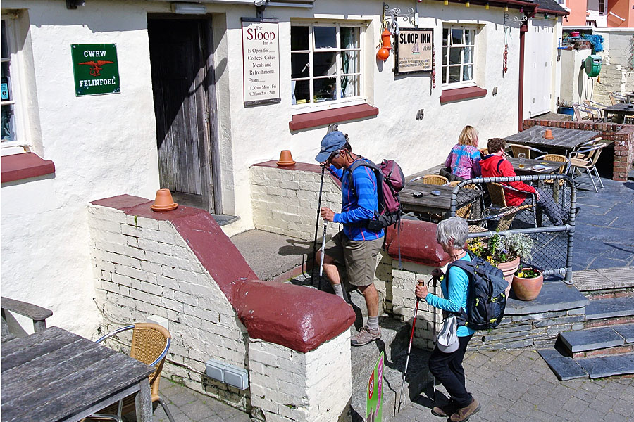 The popular Sloop Inn at Porthgain, Pembrokeshire The popular Sloop Inn at Porthgain, Pembrokeshire